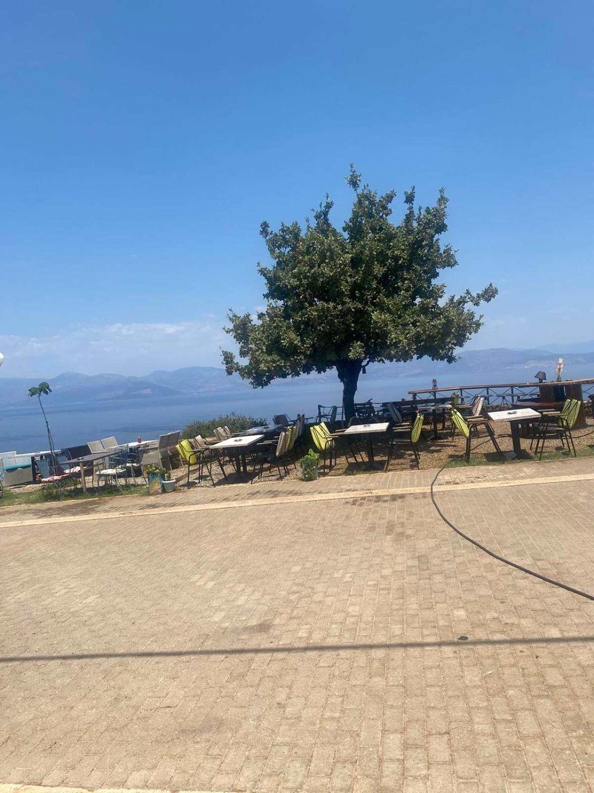 Cottage House With Incredible View Trapeza  Екстер'єр фото